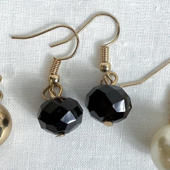 Gold Tone Dangle Earrings Lot Faux Pearl Black Bead - Picture 4 of 7